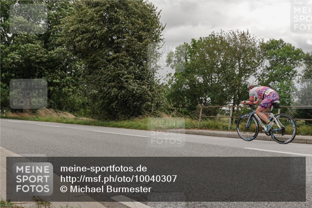 30.08.2026 - Elbe Triathlon Hamburg Michael Burmester http://msf.ph/oto/10040307 30.08.2026 14:13:09 Radfahren  meine-sportfotos.de