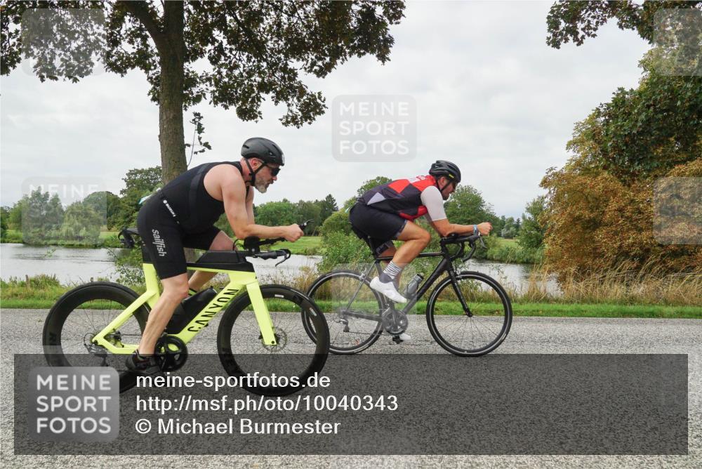 30.08.2026 - Elbe Triathlon Hamburg Michael Burmester http://msf.ph/oto/10040343 30.08.2026 10:52:09 Radfahren 947, 1242, 1278, 1287, 1310, 1311, 1325 meine-sportfotos.de