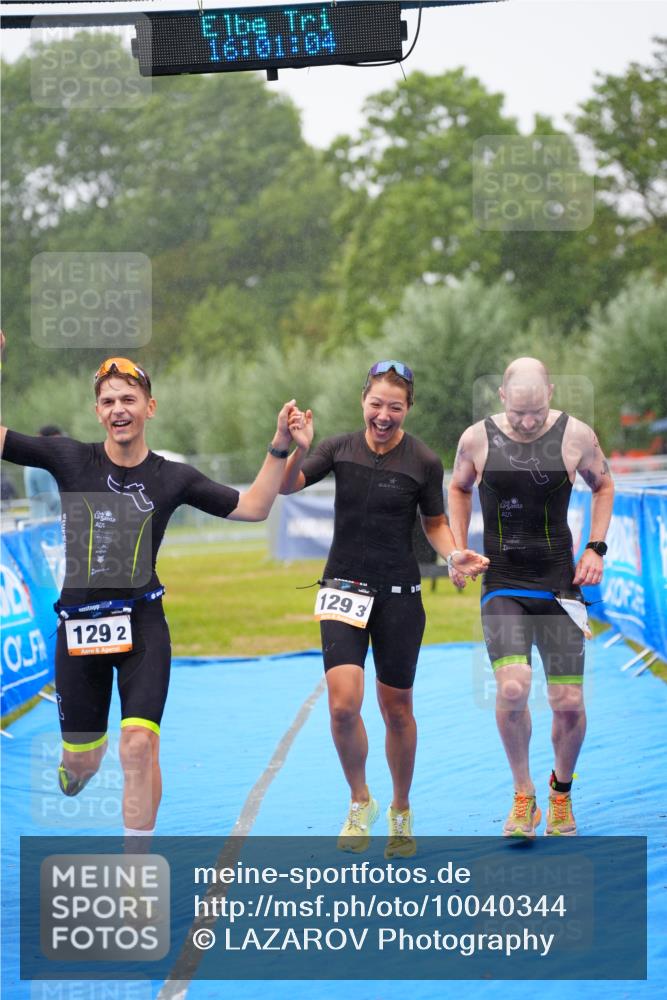 30.08.2026 - Elbe Triathlon Hamburg LAZAROV Photography http://msf.ph/oto/10040344 30.08.2026 16:01:03 Ziel  meine-sportfotos.de