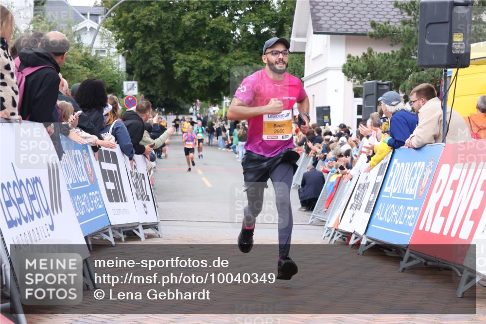 30.08.2026 - Blankeneser Heldenlauf Lena Gebhardt http://msf.ph/oto/10040349 30.08.2026 11:45:21 Ziel 2950 meine-sportfotos.de