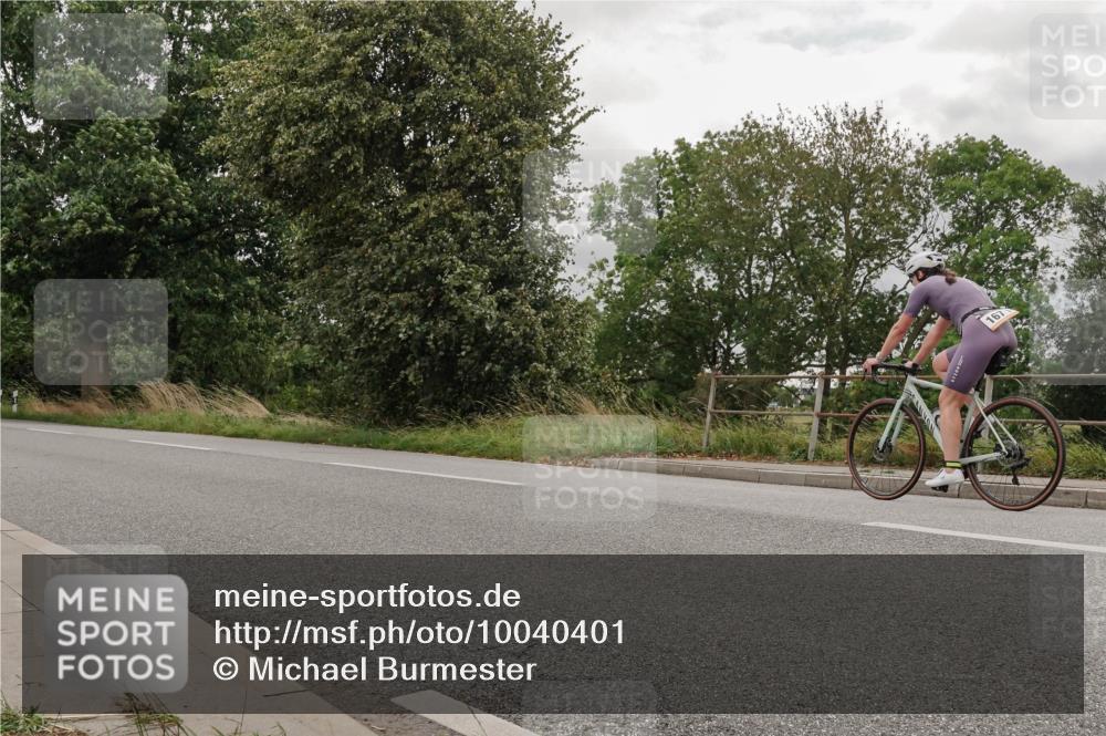30.08.2026 - Elbe Triathlon Hamburg Michael Burmester http://msf.ph/oto/10040401 30.08.2026 14:13:50 Radfahren 169 meine-sportfotos.de