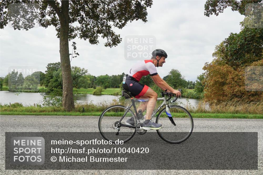 30.08.2026 - Elbe Triathlon Hamburg Michael Burmester http://msf.ph/oto/10040420 30.08.2026 10:52:51 Radfahren 1119, 1253, 1299 meine-sportfotos.de