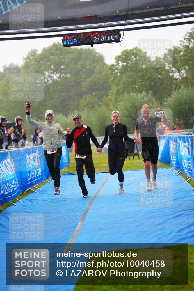30.08.2026 - Elbe Triathlon Hamburg LAZAROV Photography http://msf.ph/oto/10040458 30.08.2026 16:05:04 Ziel  meine-sportfotos.de