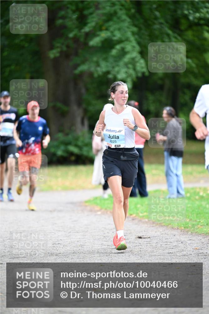 30.08.2026 - Blankeneser Heldenlauf Dr. Thomas Lammeyer http://msf.ph/oto/10040466 30.08.2026 11:15:21 Laufen 4225 meine-sportfotos.de