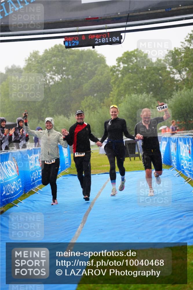 30.08.2026 - Elbe Triathlon Hamburg LAZAROV Photography http://msf.ph/oto/10040468 30.08.2026 16:05:04 Ziel  meine-sportfotos.de