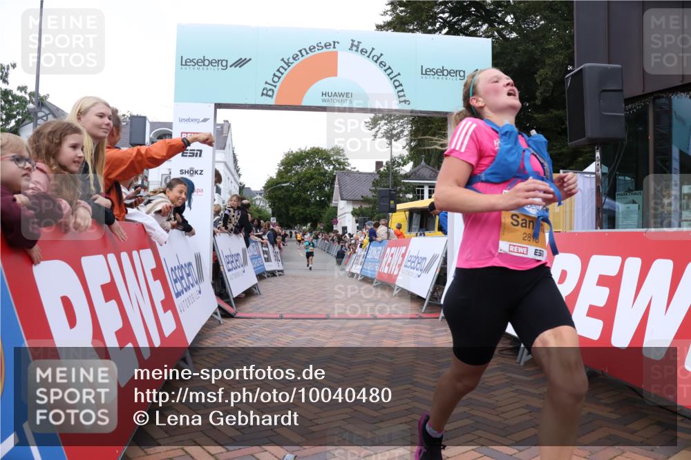 30.08.2026 - Blankeneser Heldenlauf Lena Gebhardt http://msf.ph/oto/10040480 30.08.2026 11:45:30 Ziel 2818 meine-sportfotos.de