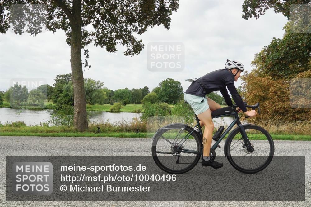 30.08.2026 - Elbe Triathlon Hamburg Michael Burmester http://msf.ph/oto/10040496 30.08.2026 10:53:27 Radfahren 962, 998, 1073, 1210, 1265, 1306 meine-sportfotos.de