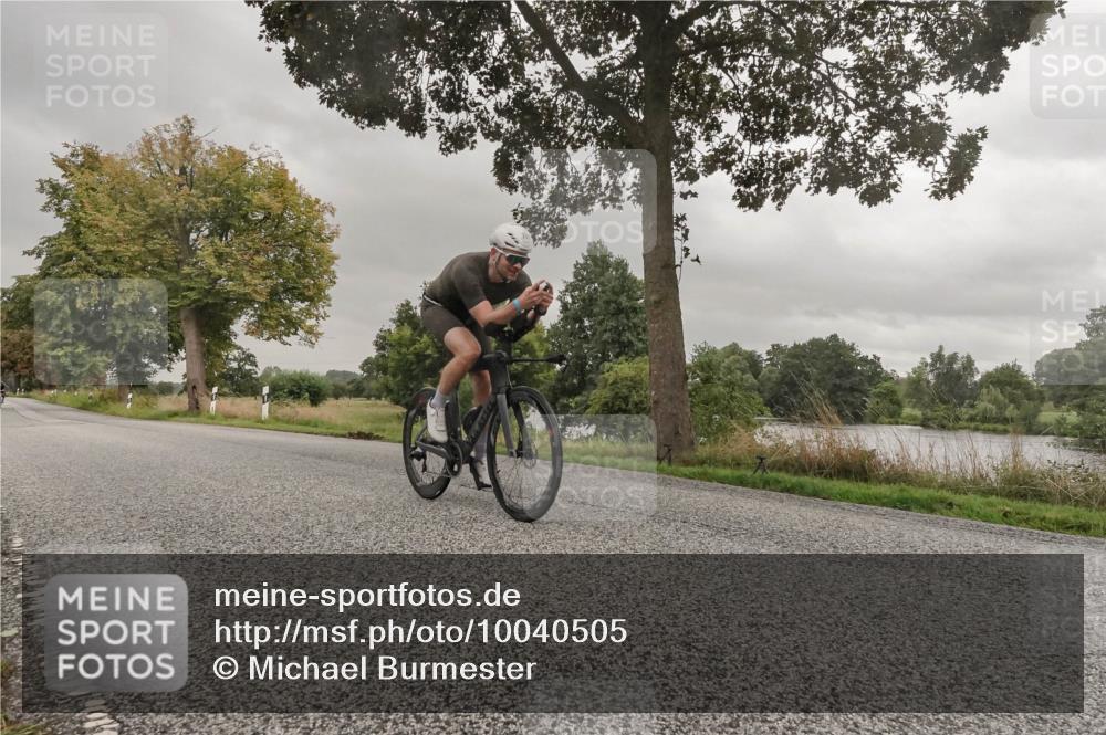 30.08.2026 - Elbe Triathlon Hamburg Michael Burmester http://msf.ph/oto/10040505 30.08.2026 08:58:53 Radfahren 251, 260, 287, 380 meine-sportfotos.de
