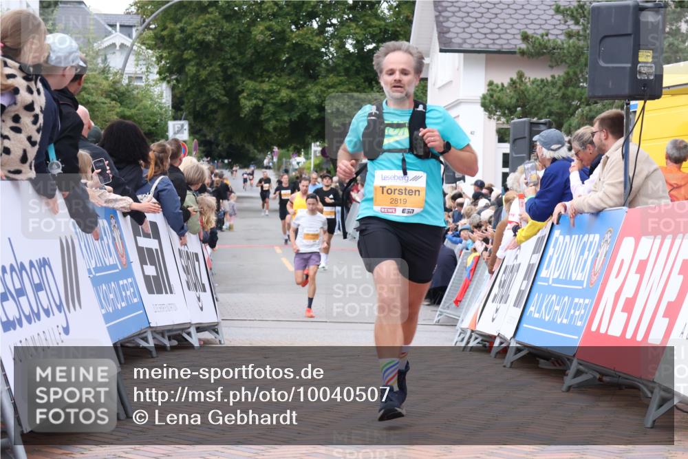 30.08.2026 - Blankeneser Heldenlauf Lena Gebhardt http://msf.ph/oto/10040507 30.08.2026 11:45:35 Ziel 2818, 2819 meine-sportfotos.de