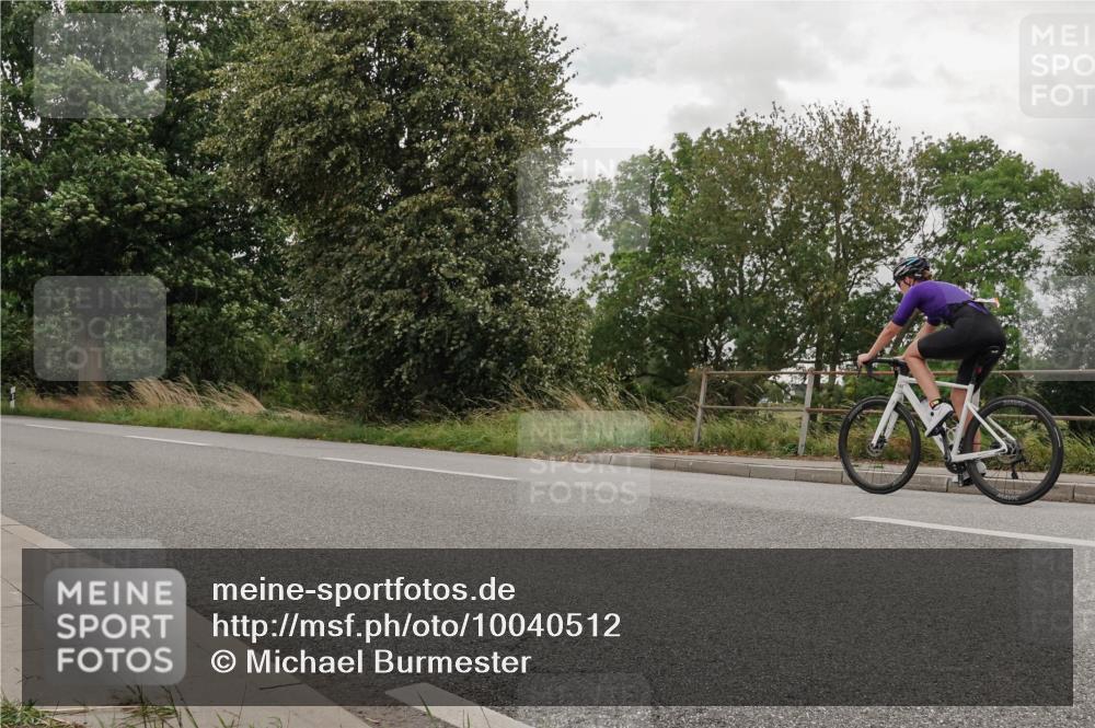 30.08.2026 - Elbe Triathlon Hamburg Michael Burmester http://msf.ph/oto/10040512 30.08.2026 14:14:36 Radfahren 148, 168 meine-sportfotos.de