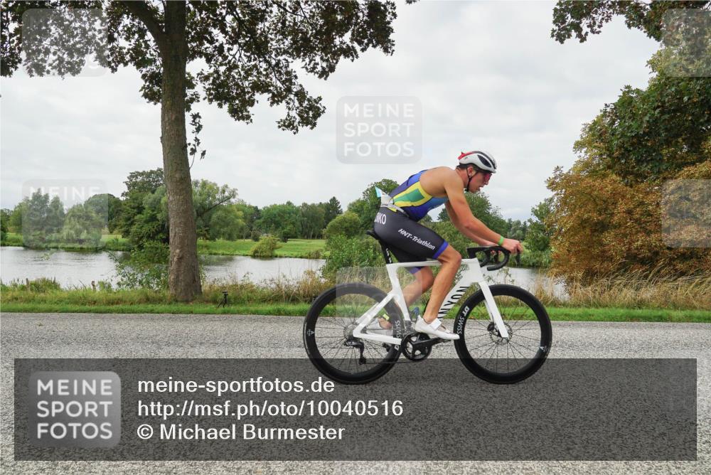 30.08.2026 - Elbe Triathlon Hamburg Michael Burmester http://msf.ph/oto/10040516 30.08.2026 10:53:39 Radfahren 1435, 1438 meine-sportfotos.de
