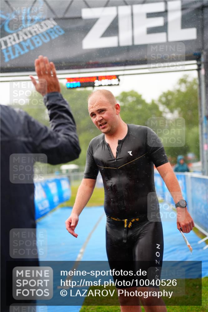 30.08.2026 - Elbe Triathlon Hamburg LAZAROV Photography http://msf.ph/oto/10040526 30.08.2026 16:05:15 Ziel  meine-sportfotos.de
