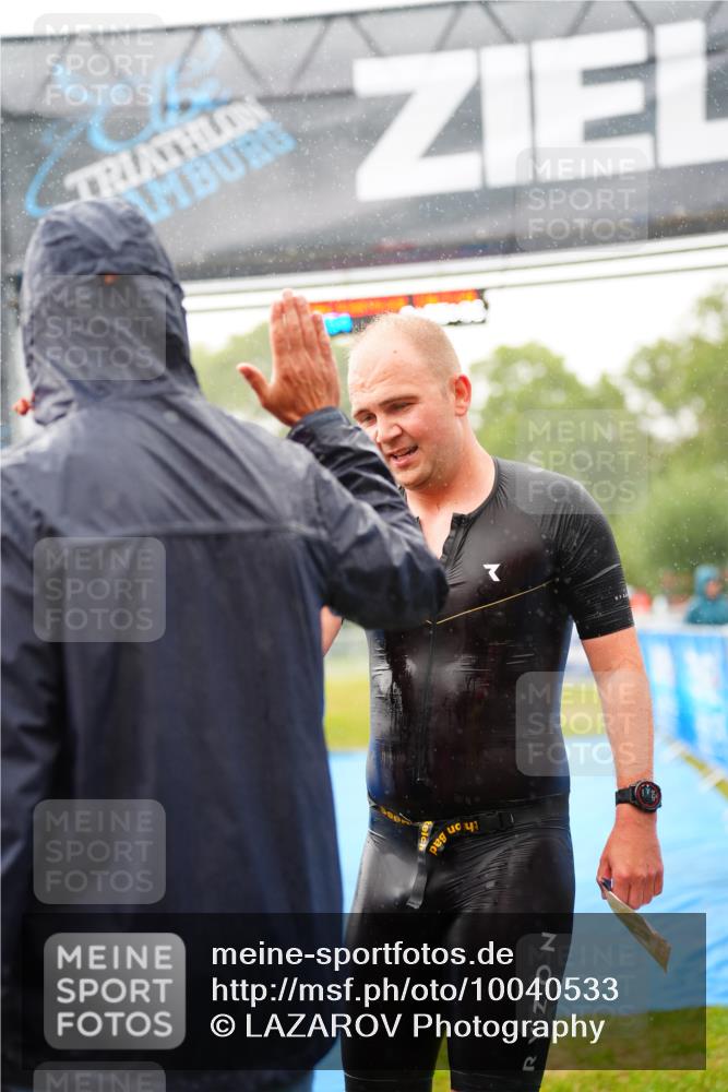 30.08.2026 - Elbe Triathlon Hamburg LAZAROV Photography http://msf.ph/oto/10040533 30.08.2026 16:05:15 Ziel  meine-sportfotos.de