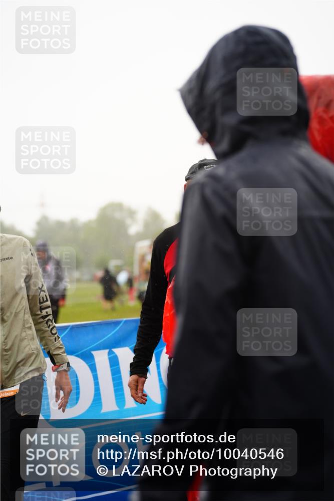 30.08.2026 - Elbe Triathlon Hamburg LAZAROV Photography http://msf.ph/oto/10040546 30.08.2026 16:05:18 Ziel  meine-sportfotos.de