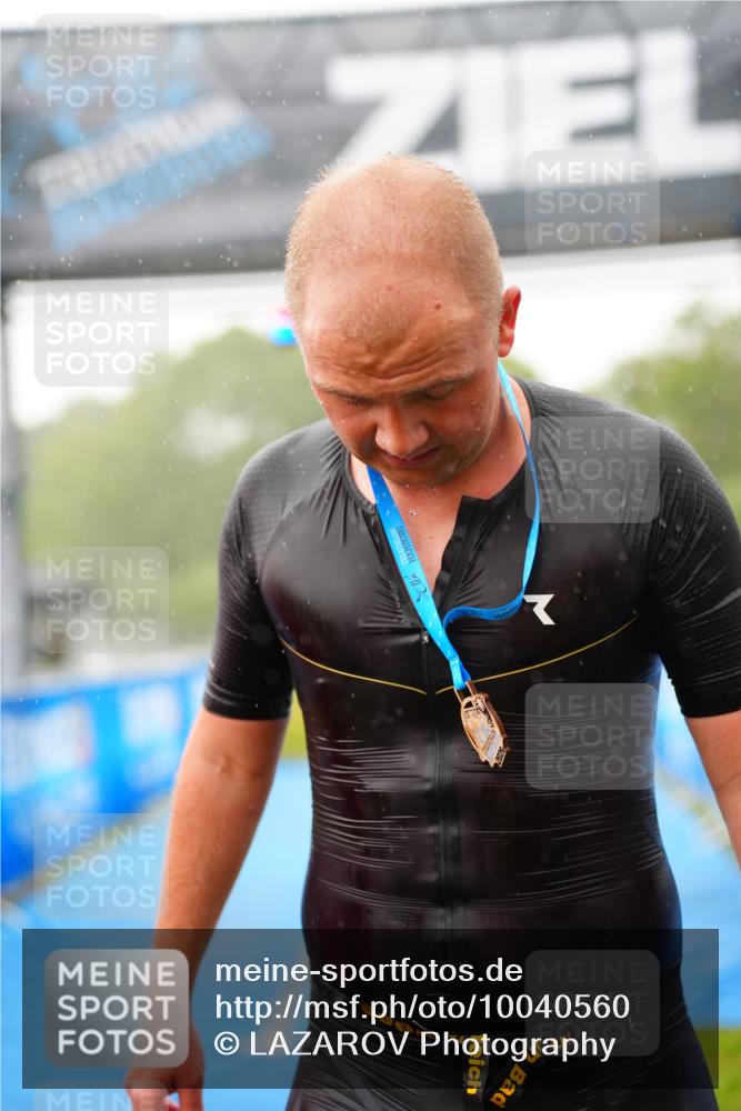 30.08.2026 - Elbe Triathlon Hamburg LAZAROV Photography http://msf.ph/oto/10040560 30.08.2026 16:05:21 Ziel  meine-sportfotos.de