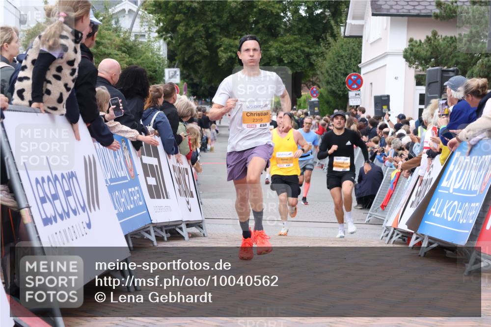 30.08.2026 - Blankeneser Heldenlauf Lena Gebhardt http://msf.ph/oto/10040562 30.08.2026 11:45:39 Ziel 2319, 2648, 2819, 2949 meine-sportfotos.de