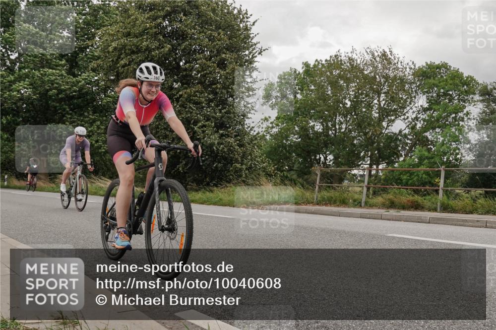 30.08.2026 - Elbe Triathlon Hamburg Michael Burmester http://msf.ph/oto/10040608 30.08.2026 14:15:10 Radfahren 160, 167 meine-sportfotos.de