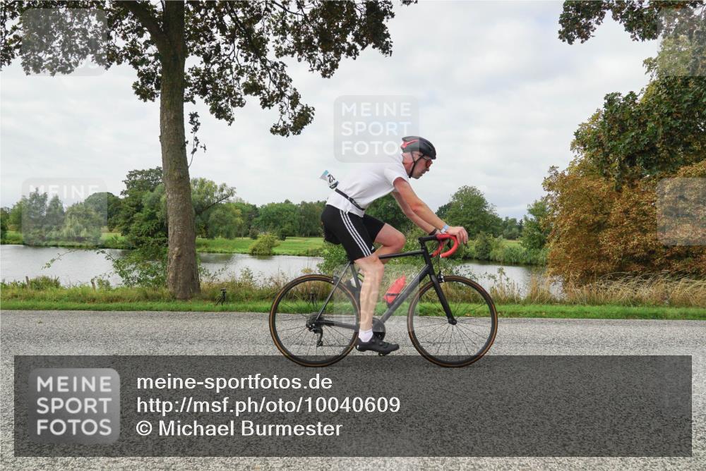 30.08.2026 - Elbe Triathlon Hamburg Michael Burmester http://msf.ph/oto/10040609 30.08.2026 10:55:09 Radfahren 978, 1095, 1181, 1219, 1292, 1350 meine-sportfotos.de