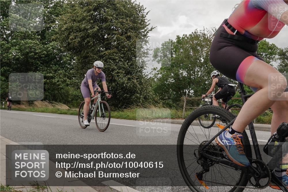 30.08.2026 - Elbe Triathlon Hamburg Michael Burmester http://msf.ph/oto/10040615 30.08.2026 14:15:10 Radfahren 160, 167 meine-sportfotos.de
