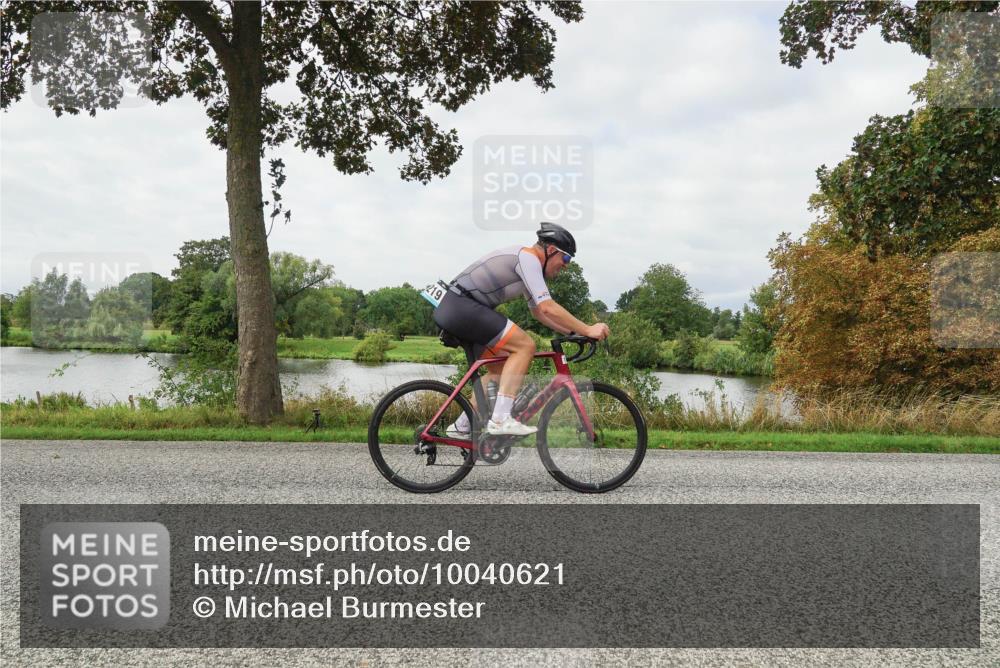 30.08.2026 - Elbe Triathlon Hamburg Michael Burmester http://msf.ph/oto/10040621 30.08.2026 10:55:13 Radfahren 978, 1016, 1095, 1219 meine-sportfotos.de