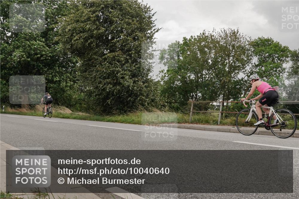 30.08.2026 - Elbe Triathlon Hamburg Michael Burmester http://msf.ph/oto/10040640 30.08.2026 14:15:33 Radfahren 147 meine-sportfotos.de