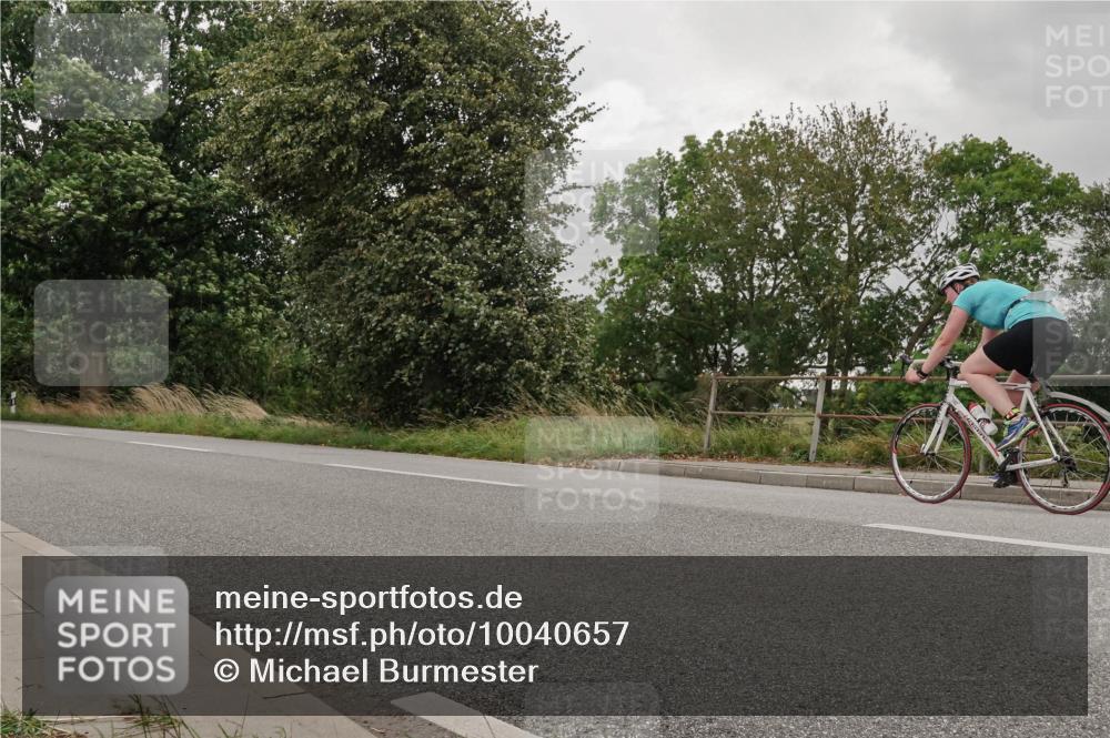 30.08.2026 - Elbe Triathlon Hamburg Michael Burmester http://msf.ph/oto/10040657 30.08.2026 14:15:40 Radfahren 147 meine-sportfotos.de