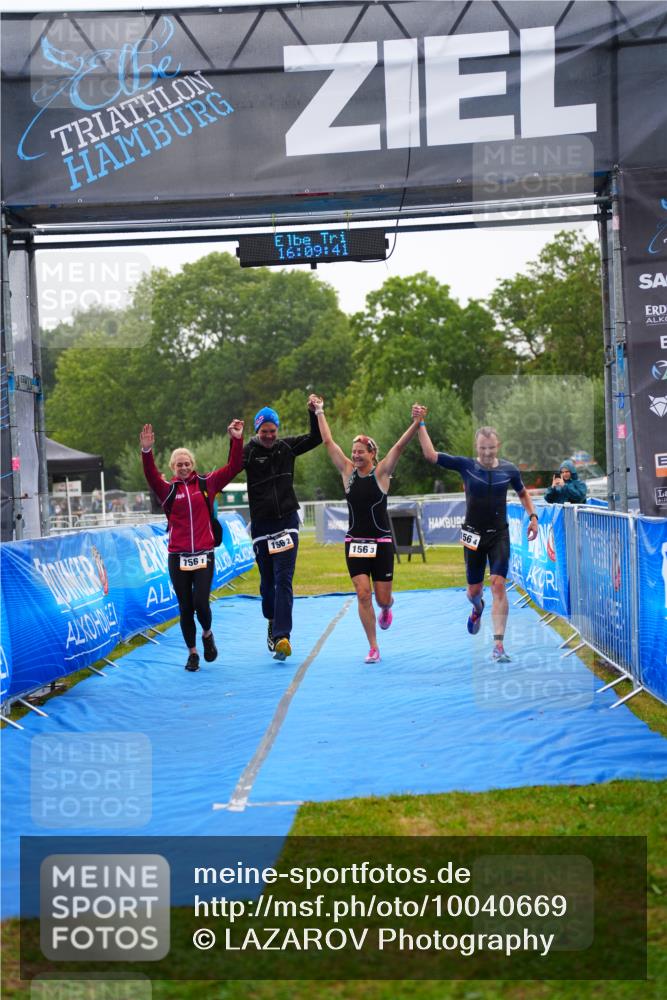 30.08.2026 - Elbe Triathlon Hamburg LAZAROV Photography http://msf.ph/oto/10040669 30.08.2026 16:09:40 Ziel  meine-sportfotos.de