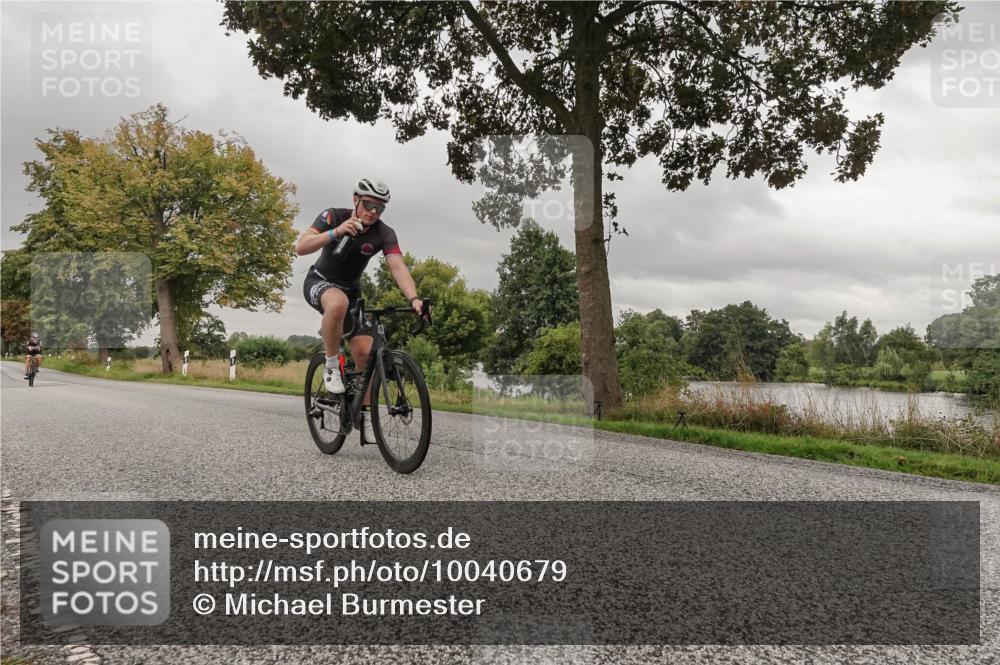 30.08.2026 - Elbe Triathlon Hamburg Michael Burmester http://msf.ph/oto/10040679 30.08.2026 09:00:17 Radfahren 253, 321, 375, 383 meine-sportfotos.de
