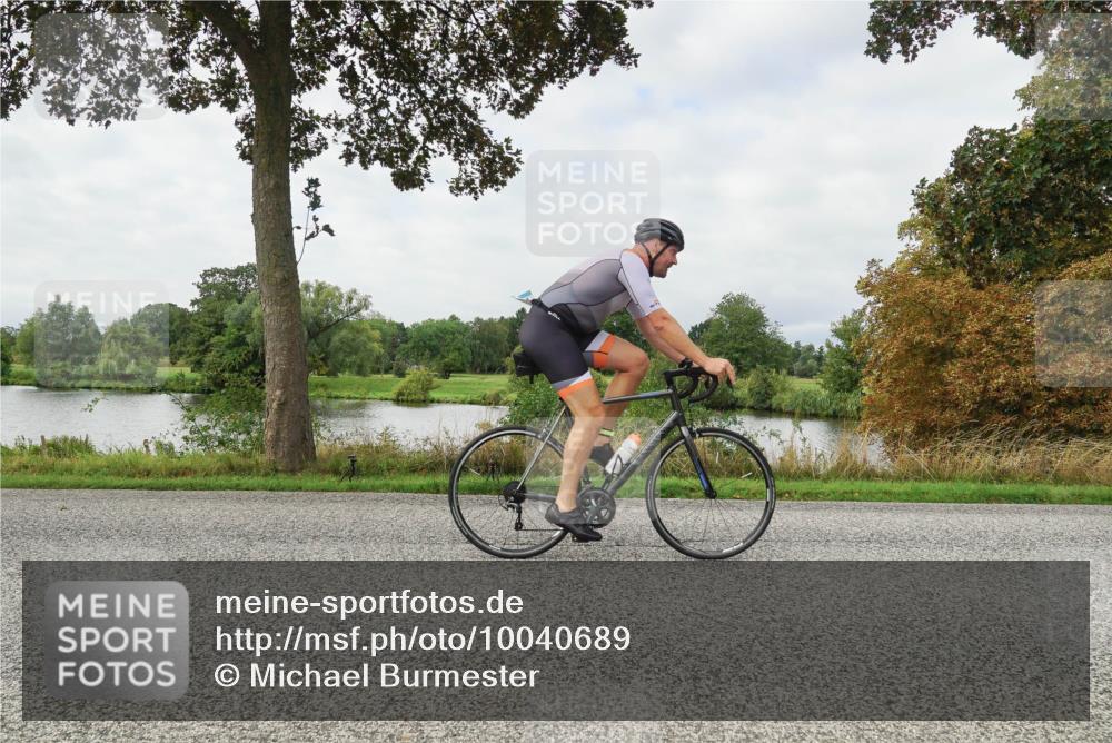 30.08.2026 - Elbe Triathlon Hamburg Michael Burmester http://msf.ph/oto/10040689 30.08.2026 10:55:53 Radfahren 975, 1138, 1206, 1252, 1422, 1441 meine-sportfotos.de