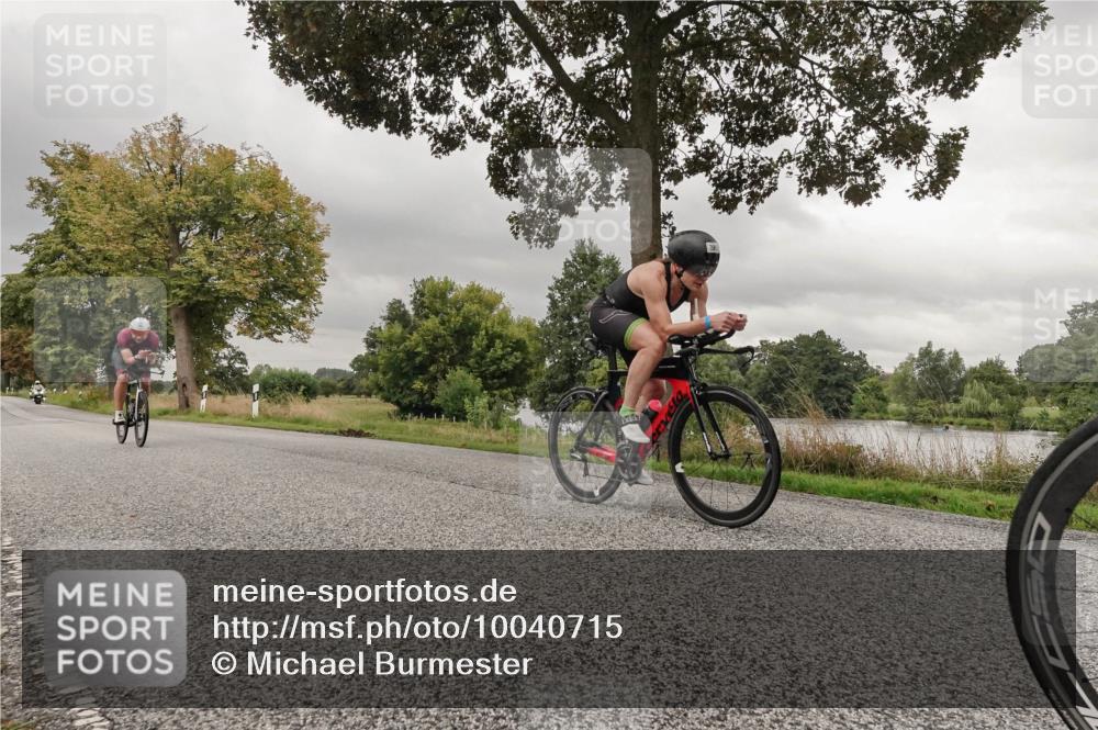 30.08.2026 - Elbe Triathlon Hamburg Michael Burmester http://msf.ph/oto/10040715 30.08.2026 09:00:30 Radfahren 273, 302, 385, 389 meine-sportfotos.de