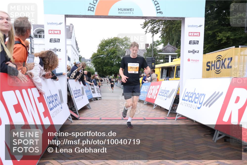 30.08.2026 - Blankeneser Heldenlauf Lena Gebhardt http://msf.ph/oto/10040719 30.08.2026 11:45:47 Ziel 2319, 2583, 2648, 2875, 2949 meine-sportfotos.de