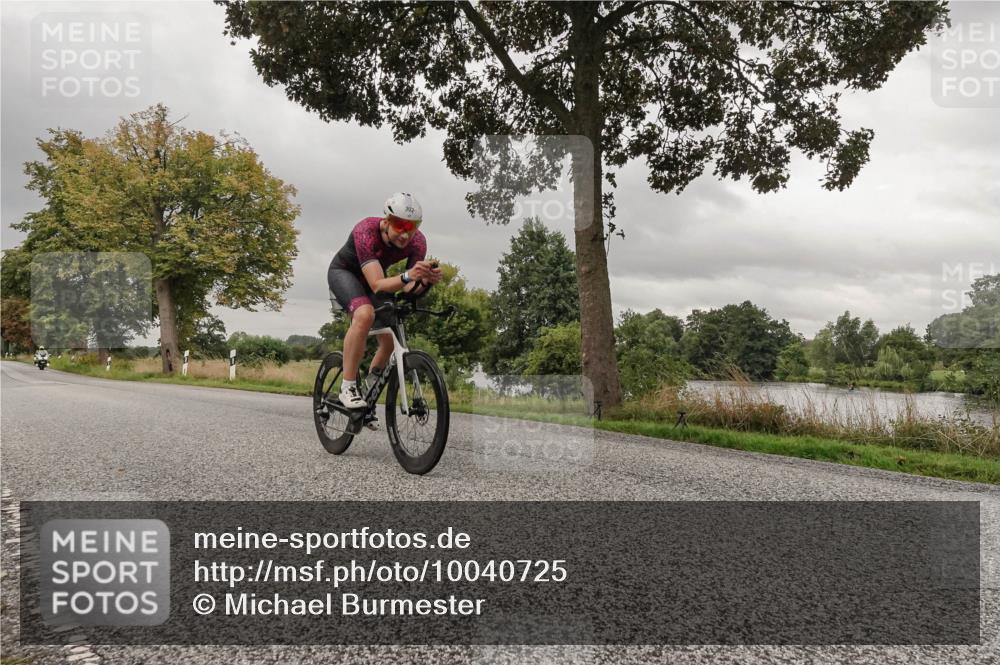 30.08.2026 - Elbe Triathlon Hamburg Michael Burmester http://msf.ph/oto/10040725 30.08.2026 09:00:30 Radfahren 273, 302, 385, 389 meine-sportfotos.de