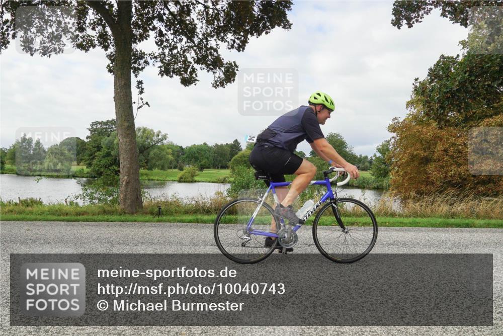 30.08.2026 - Elbe Triathlon Hamburg Michael Burmester http://msf.ph/oto/10040743 30.08.2026 10:56:45 Radfahren 974, 1126, 1191, 1276, 1304 meine-sportfotos.de