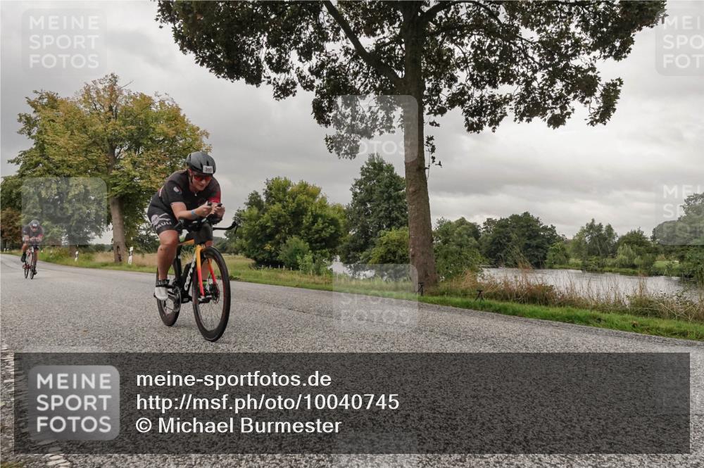 30.08.2026 - Elbe Triathlon Hamburg Michael Burmester http://msf.ph/oto/10040745 30.08.2026 09:00:44 Radfahren 292, 343, 391, 393 meine-sportfotos.de