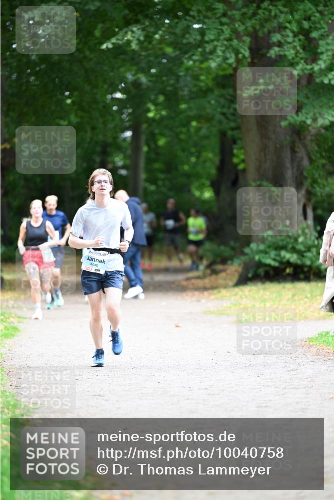 30.08.2026 - Blankeneser Heldenlauf Dr. Thomas Lammeyer http://msf.ph/oto/10040758 30.08.2026 11:15:53 Laufen 4440 meine-sportfotos.de