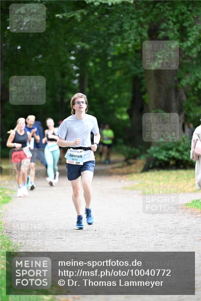 30.08.2026 - Blankeneser Heldenlauf Dr. Thomas Lammeyer http://msf.ph/oto/10040772 30.08.2026 11:15:54 Laufen 4440 meine-sportfotos.de