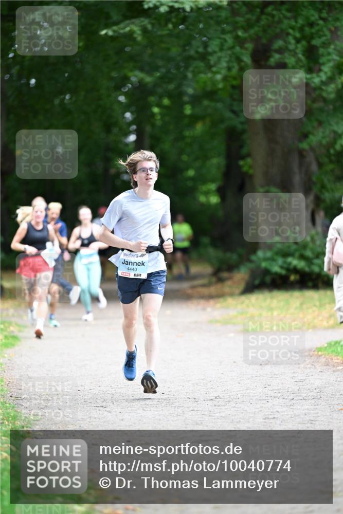 30.08.2026 - Blankeneser Heldenlauf Dr. Thomas Lammeyer http://msf.ph/oto/10040774 30.08.2026 11:15:54 Laufen 4440 meine-sportfotos.de