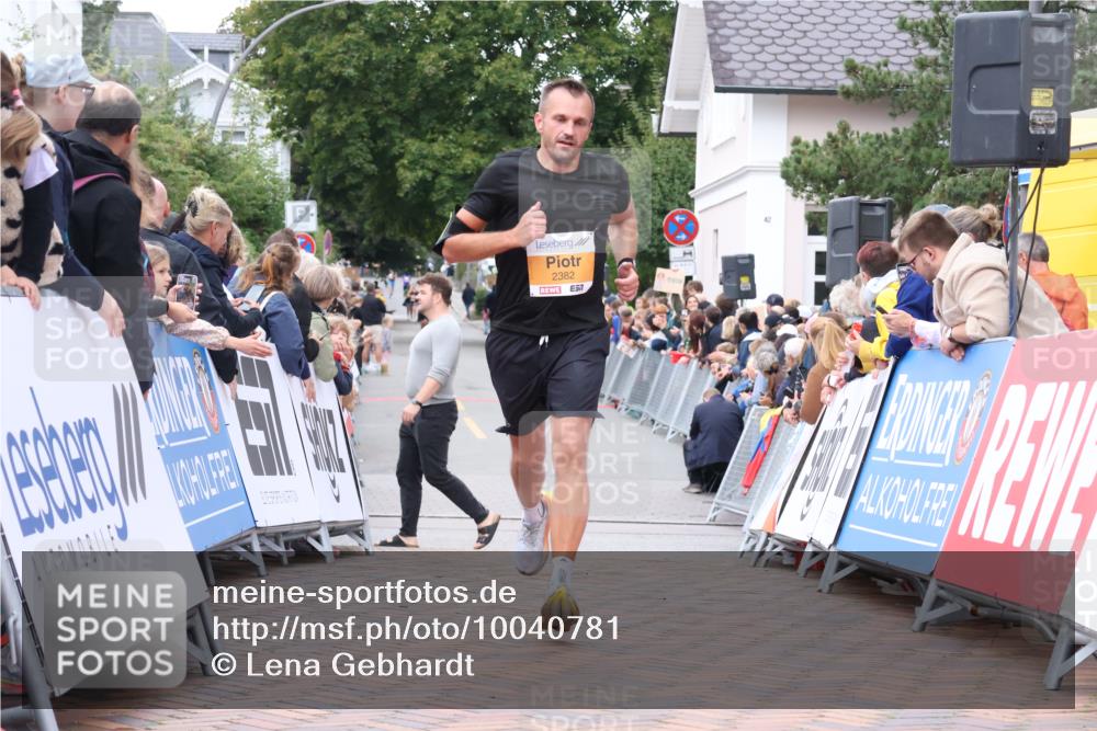 30.08.2026 - Blankeneser Heldenlauf Lena Gebhardt http://msf.ph/oto/10040781 30.08.2026 11:45:53 Ziel 2382, 2583 meine-sportfotos.de