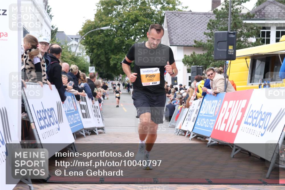 30.08.2026 - Blankeneser Heldenlauf Lena Gebhardt http://msf.ph/oto/10040797 30.08.2026 11:45:54 Ziel 2382, 2583 meine-sportfotos.de