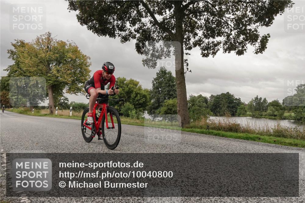 30.08.2026 - Elbe Triathlon Hamburg Michael Burmester http://msf.ph/oto/10040800 30.08.2026 09:01:04 Radfahren 215, 317, 348 meine-sportfotos.de