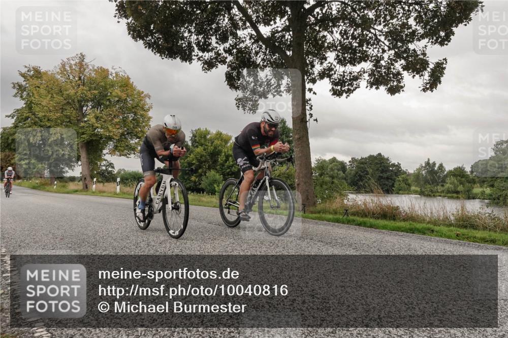 30.08.2026 - Elbe Triathlon Hamburg Michael Burmester http://msf.ph/oto/10040816 30.08.2026 09:01:18 Radfahren 235, 249, 305, 327, 369 meine-sportfotos.de