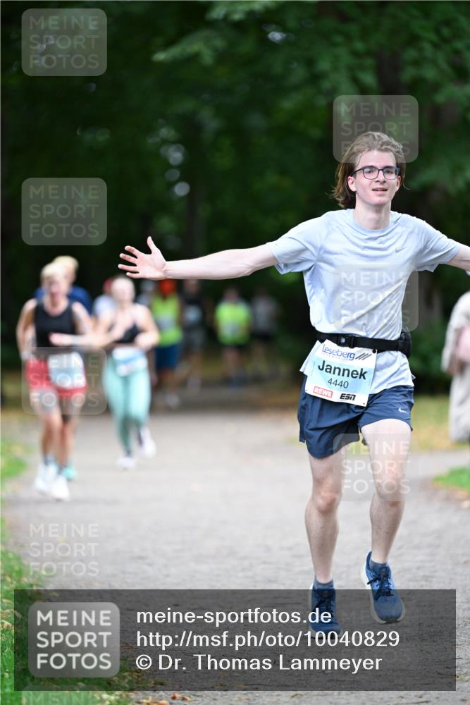30.08.2026 - Blankeneser Heldenlauf Dr. Thomas Lammeyer http://msf.ph/oto/10040829 30.08.2026 11:15:56 Laufen 4440 meine-sportfotos.de