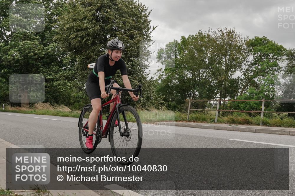 30.08.2026 - Elbe Triathlon Hamburg Michael Burmester http://msf.ph/oto/10040830 30.08.2026 14:16:37 Radfahren 151, 173 meine-sportfotos.de