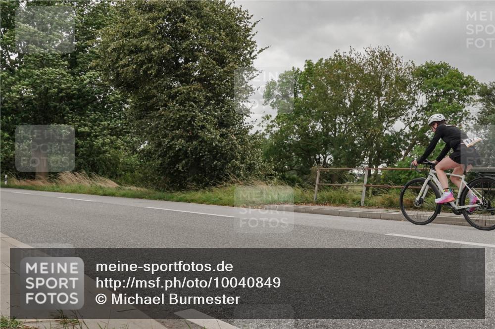 30.08.2026 - Elbe Triathlon Hamburg Michael Burmester http://msf.ph/oto/10040849 30.08.2026 14:16:46 Radfahren  meine-sportfotos.de