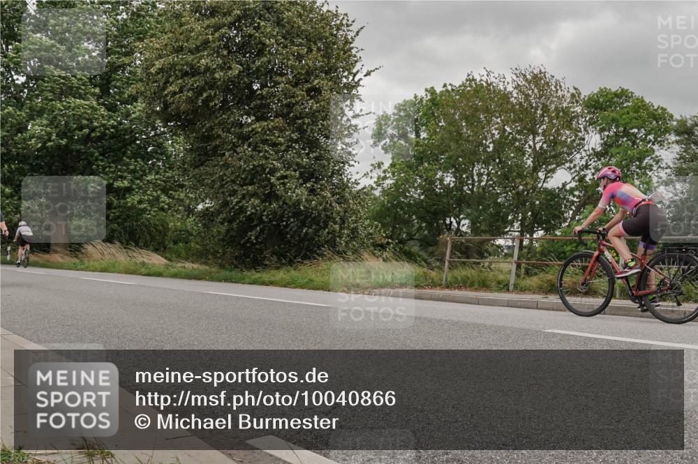 30.08.2026 - Elbe Triathlon Hamburg Michael Burmester http://msf.ph/oto/10040866 30.08.2026 14:16:55 Radfahren 157 meine-sportfotos.de