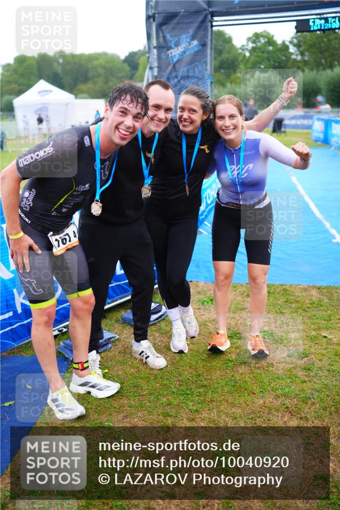 30.08.2026 - Elbe Triathlon Hamburg LAZAROV Photography http://msf.ph/oto/10040920 30.08.2026 16:12:00 Ziel  meine-sportfotos.de