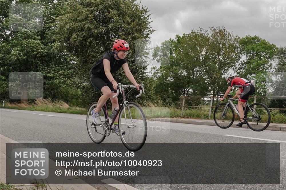 30.08.2026 - Elbe Triathlon Hamburg Michael Burmester http://msf.ph/oto/10040923 30.08.2026 14:17:24 Radfahren 153, 155 meine-sportfotos.de