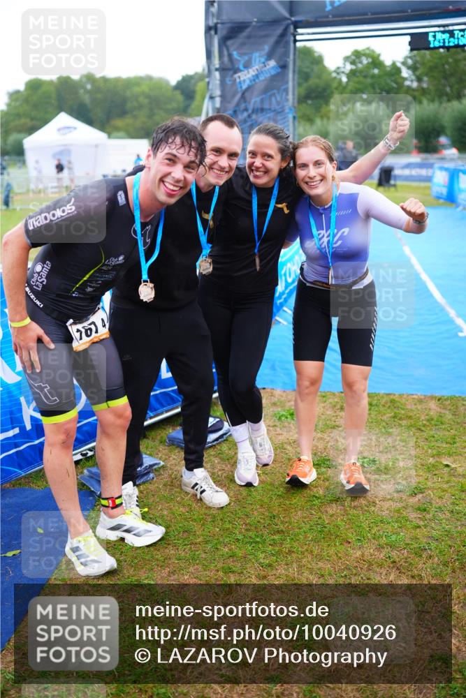 30.08.2026 - Elbe Triathlon Hamburg LAZAROV Photography http://msf.ph/oto/10040926 30.08.2026 16:12:00 Ziel  meine-sportfotos.de