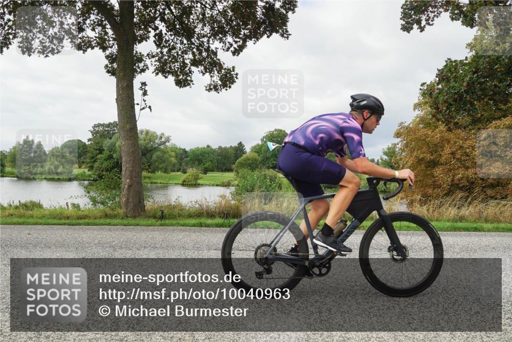 30.08.2026 - Elbe Triathlon Hamburg Michael Burmester http://msf.ph/oto/10040963 30.08.2026 10:59:49 Radfahren 1034, 1090, 1159, 1184, 1228, 1331, 1449 meine-sportfotos.de