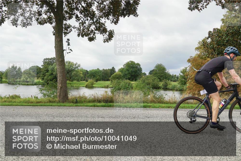 30.08.2026 - Elbe Triathlon Hamburg Michael Burmester http://msf.ph/oto/10041049 30.08.2026 11:00:25 Radfahren 888, 1129, 1237, 1322, 1379 meine-sportfotos.de
